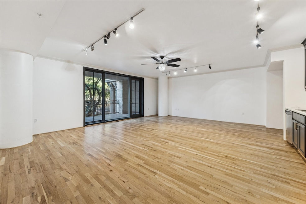 The Manhattan Lofts unit 203, Houston, TX 77056 - photo 1