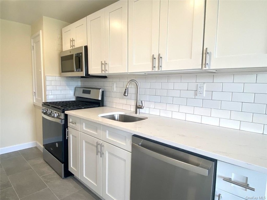 111 Sagamore Rd unit 4A, Tuckahoe, NY 10707 - photo 1