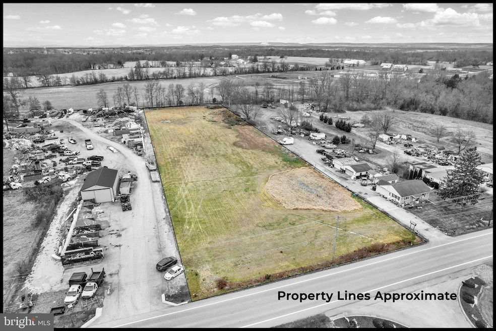 3392 Carlisle Pike, New Oxford, PA 17350 - photo 1