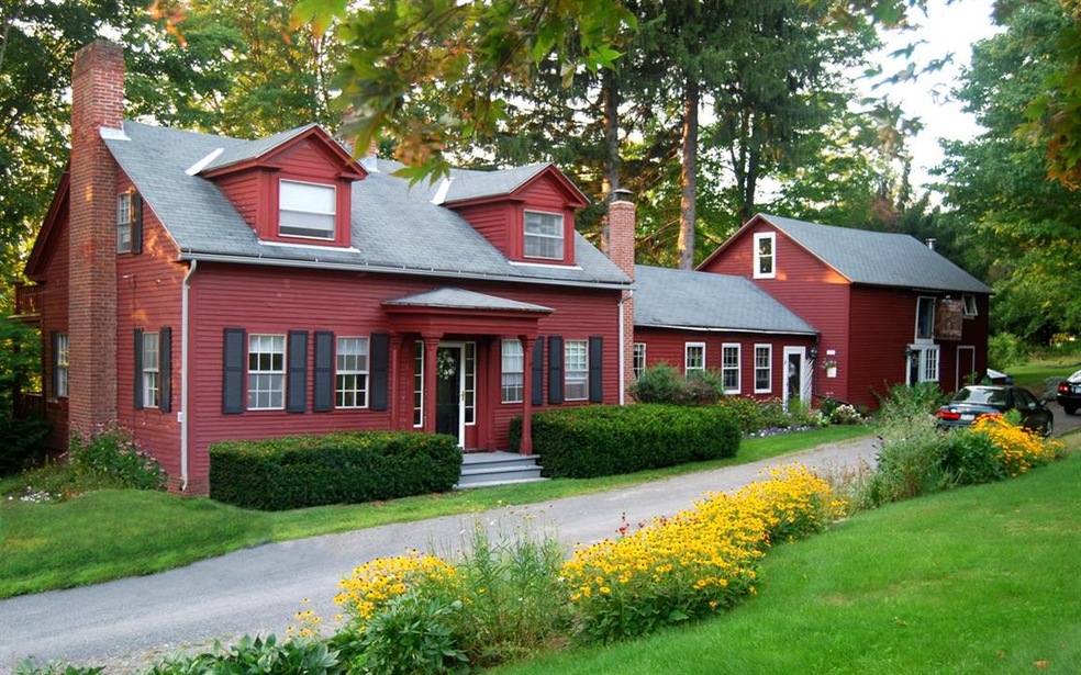 69 Prospect Hill Rd, Walpole, NH 03608 - photo 1