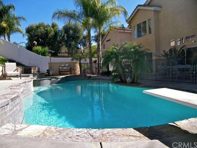 Heated Pool & Spa with Diving Board