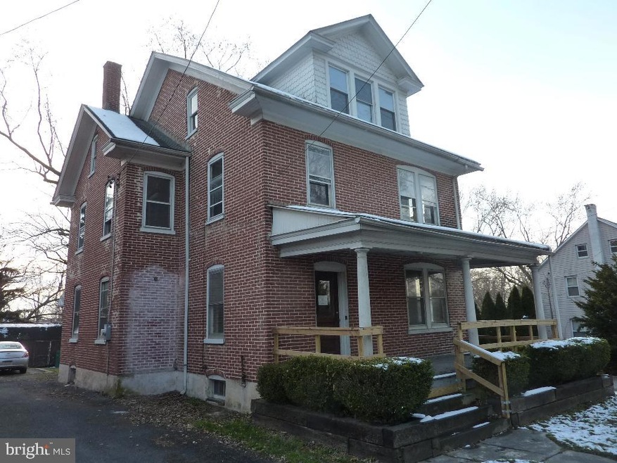 2924 E Lincoln Hwy, Lancaster, PA 17602 - photo 1