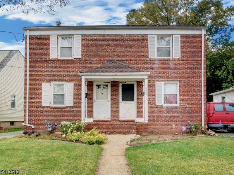 1008 Walnut St, Linden, NJ 07036 - photo 1
