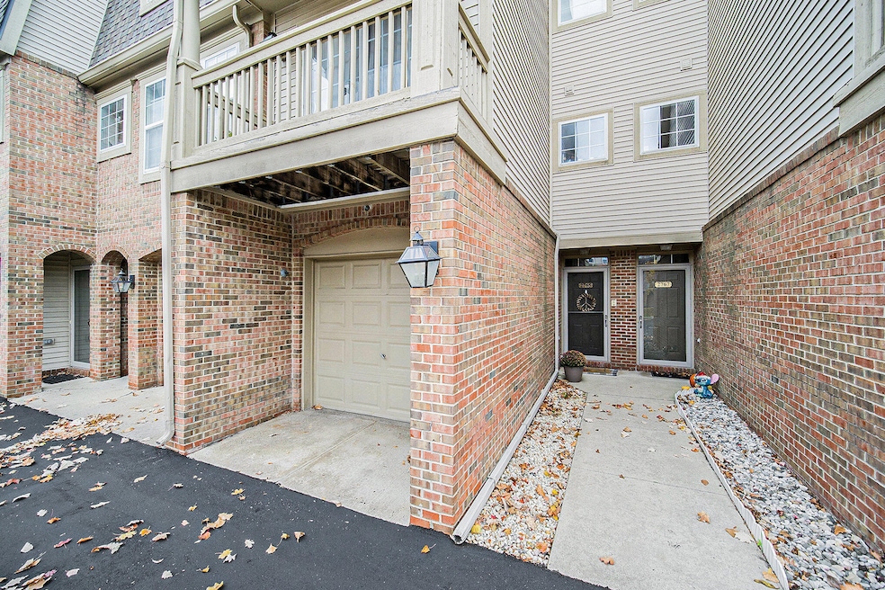 2765 Barclay Way, Ann Arbor, MI 48105 - photo 1