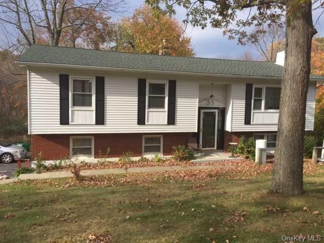 18 Memory Ln, Hopewell Junction, NY 12533 - photo 1