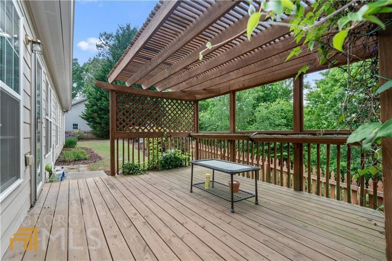 5010 Rolling Rock Dr, Sugar Hill, GA 30518 - photo 1