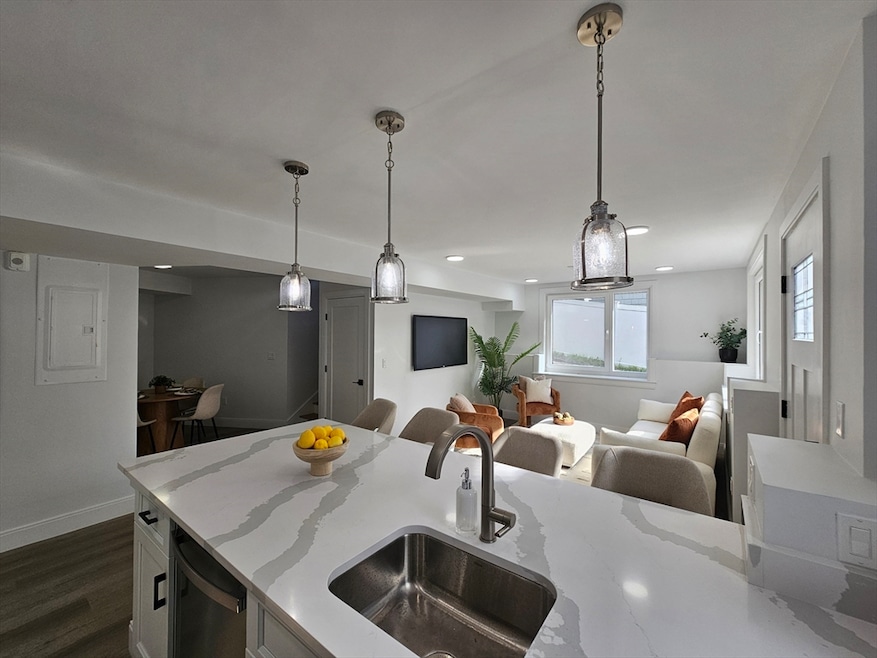 For Sale $779,000 • Co-Listing Agent