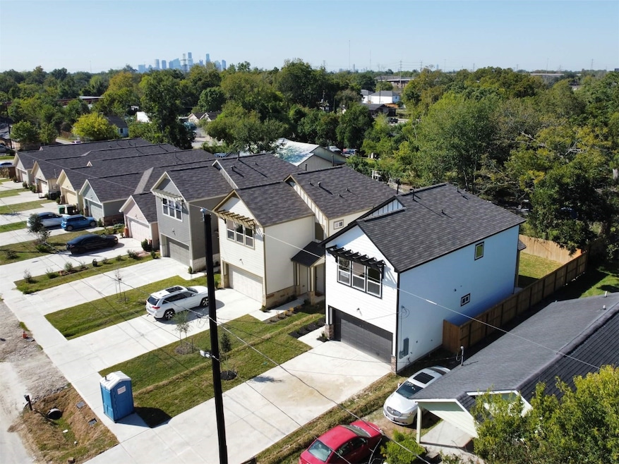 6917 Bonita St, Houston, TX 77016 - photo 1