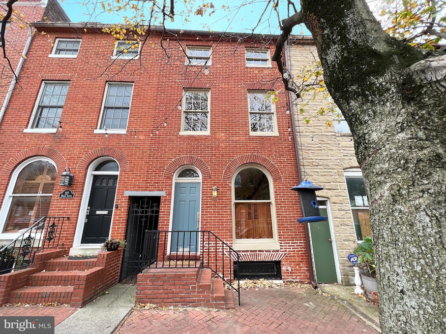 125 Warren Ave, Baltimore, MD 21230 - photo 1