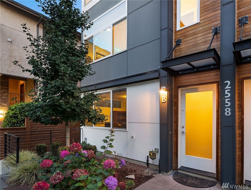 2558 14th Ave W unit B, Seattle, WA 98119 - photo 1
