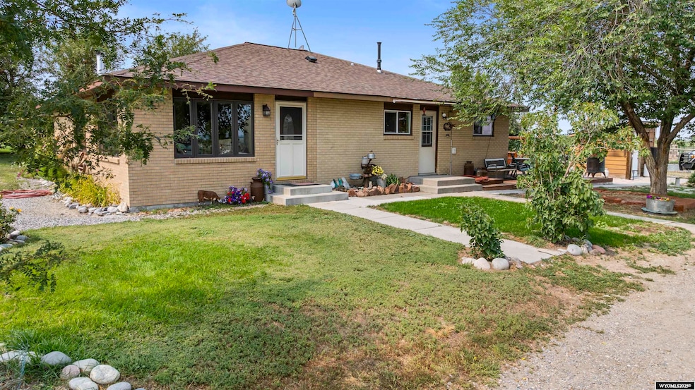 11804 U S Highway 26, Kinnear, WY 82516 - photo 1