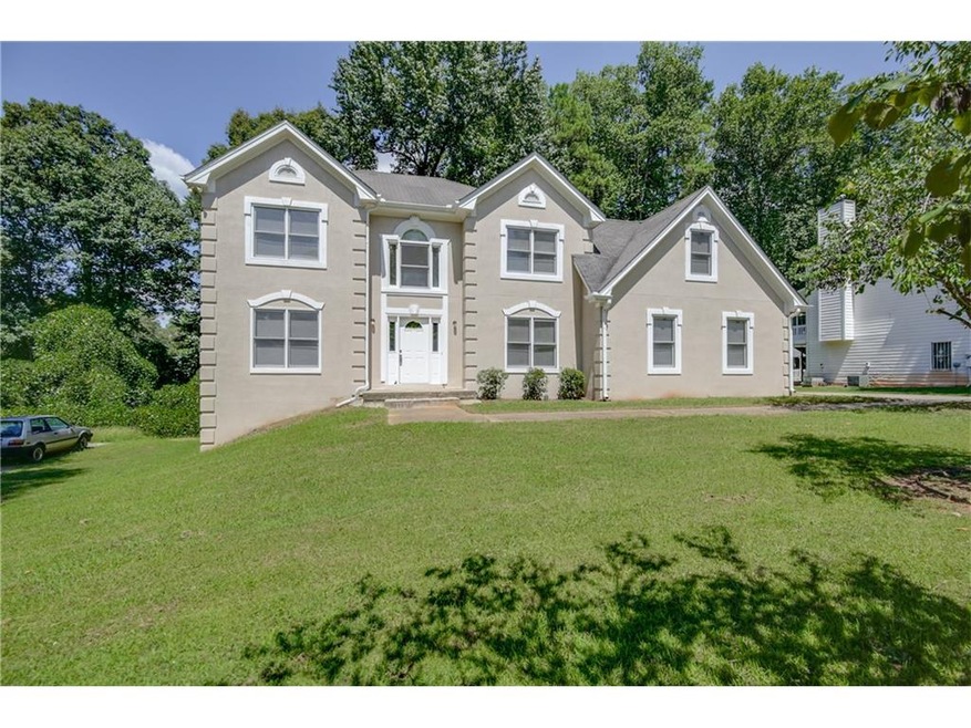 Curb appeal, this home has it!