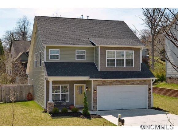 2 Secrest Drive, Arden NC