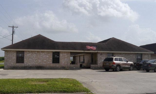 418 Date Palm Ave unit 9, Donna, TX 78537 - photo 1