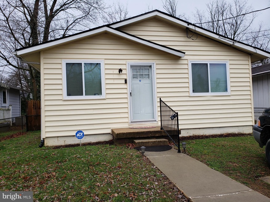 810 Clovis Ave, Capitol Heights, MD 20743 - photo 1