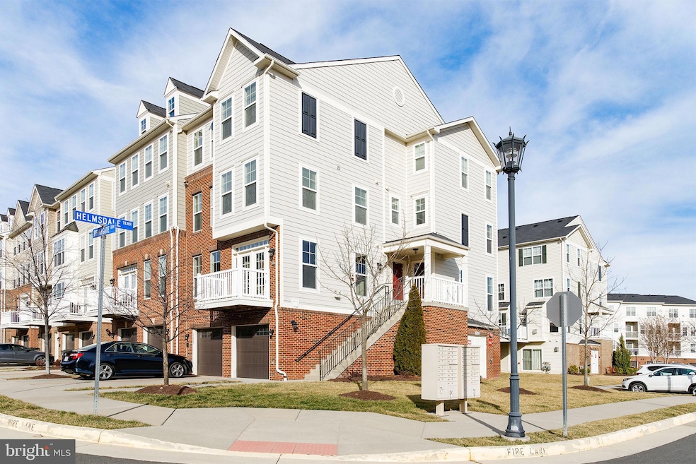 25224 Briargate Terrace, Chantilly, VA 20152 - photo 1