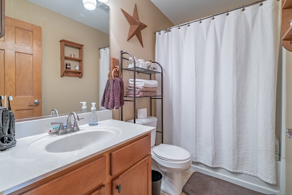 6753 Slate Dr unit 933, Carpentersville, IL 60110 - photo 1