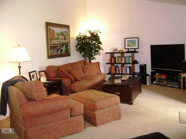 32 Olcott Way, Ridgefield, CT 06877 - photo 1