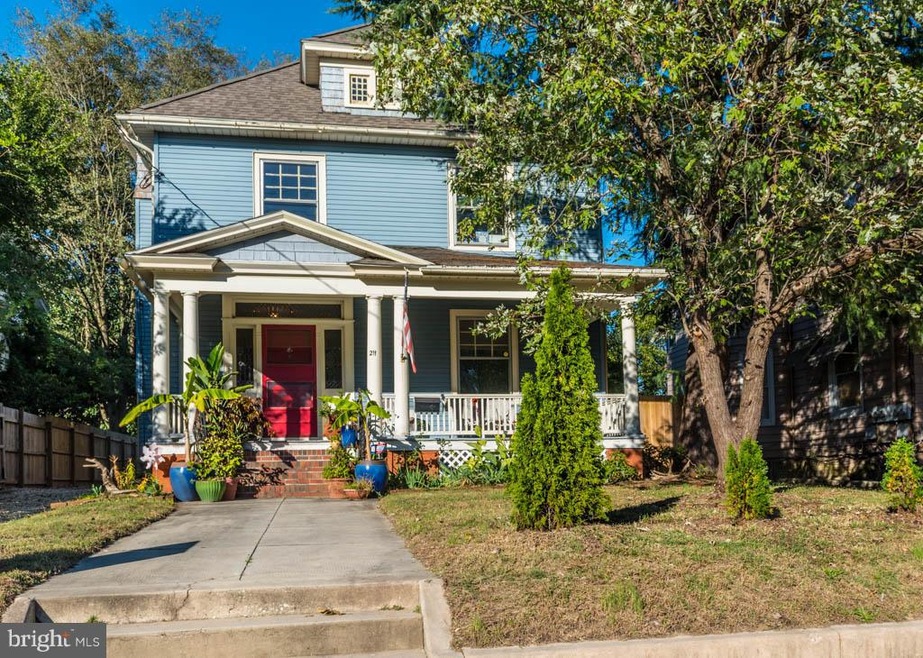 211 E Isabella St, Salisbury, MD 21801 - photo 1