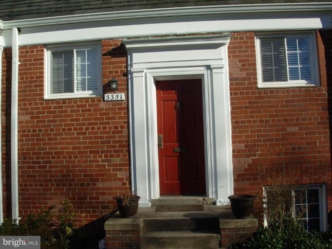 3351 Martha Custis Dr unit 825-33, Alexandria, VA 22302 - photo 1