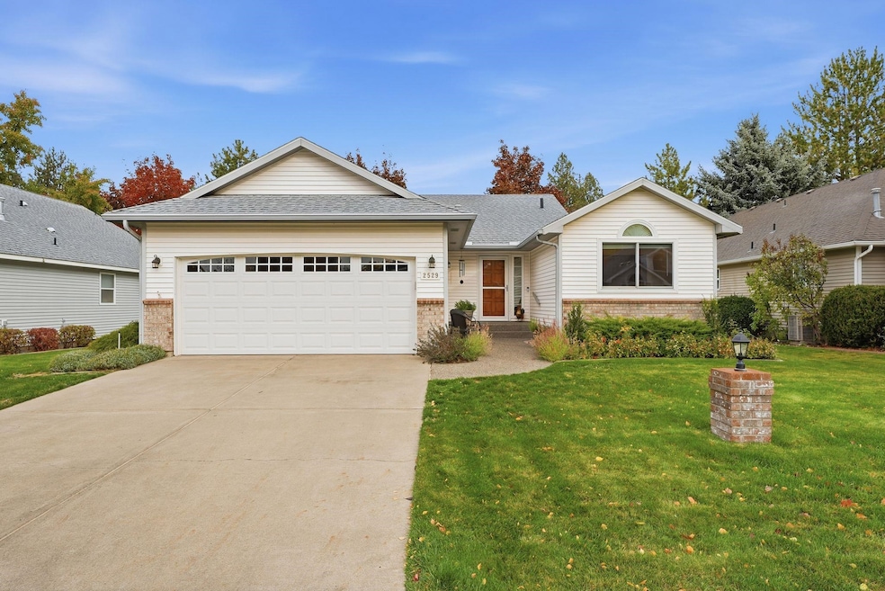 2529 E 58th Ln, Spokane, WA 99223 - photo 1