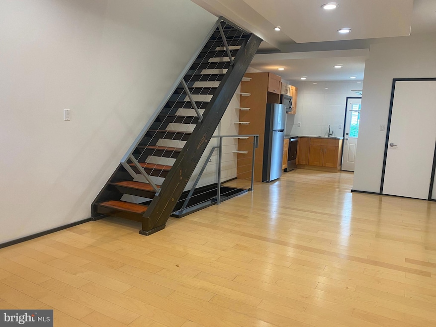 2641 Tulip St, Philadelphia, PA 19125 - photo 1