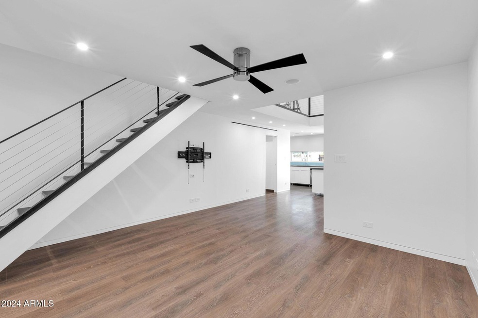 2946 N 14th St unit 17, Phoenix, AZ 85014 - photo 1