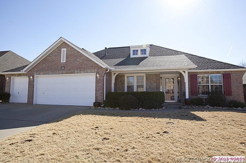 2101 W Vicksburg St, Broken Arrow, OK 74011 - photo 1