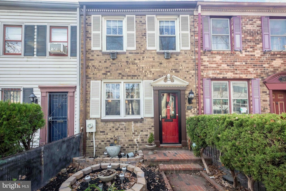 730 6th St NE, Washington, DC 20002 - photo 1