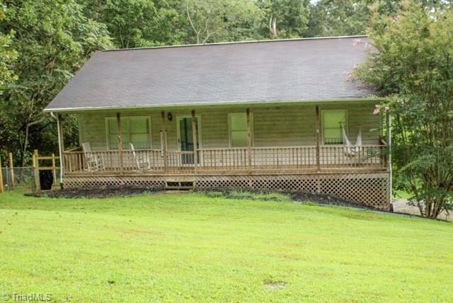 115 W High Acres Dr, Purlear, NC 28665 - photo 1