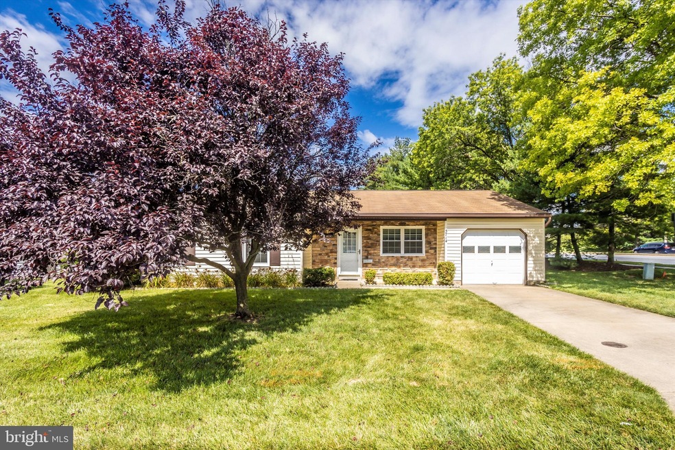 5714 Tamarack Ave, Frederick, MD 21703 - photo 1