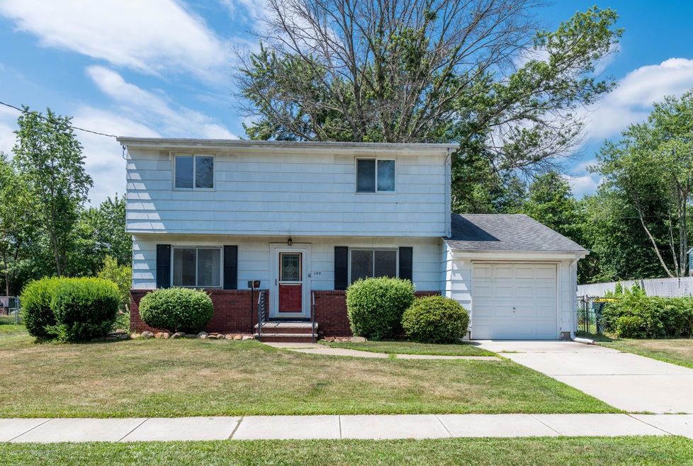 149 Cindy St-Front