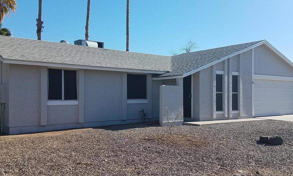 2211 N Pennington Dr, Chandler, AZ 85224 - photo 1