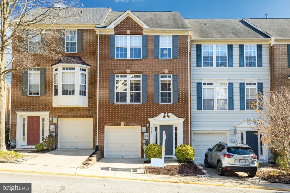9145 Silvershadow Ct, Lorton, VA 22079 - photo 1