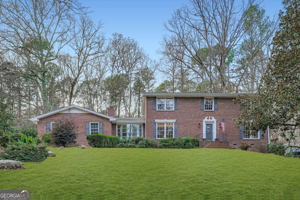 Under Contract $550,000 • Co-Listing Agent