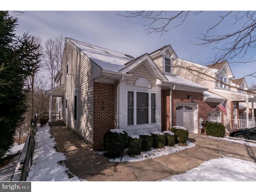 242 Niagara Falls Dr, Wilmington, DE 19808 - photo 1