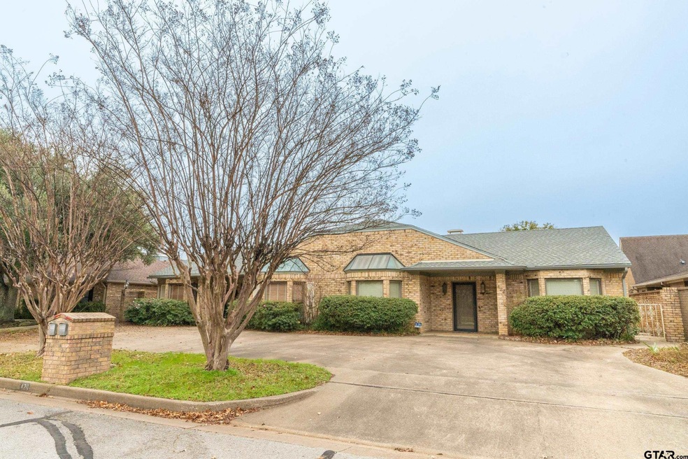 422 Woodland Hills Dr, Tyler, TX 75701 - photo 1