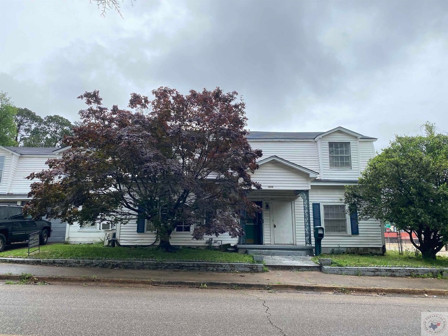 1302 Bowie St, Texarkana, TX 75501 - photo 1