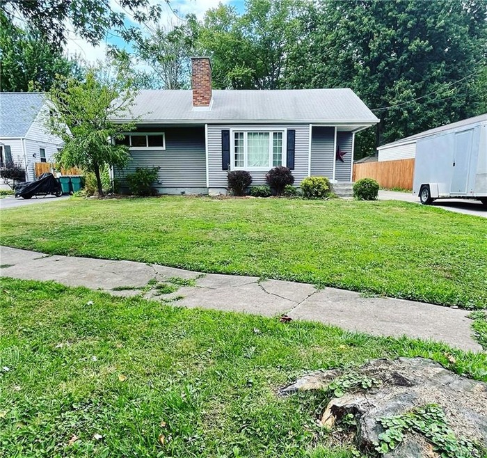 1391 Weaver Pkwy, North Tonawanda, NY 14120 - photo 1