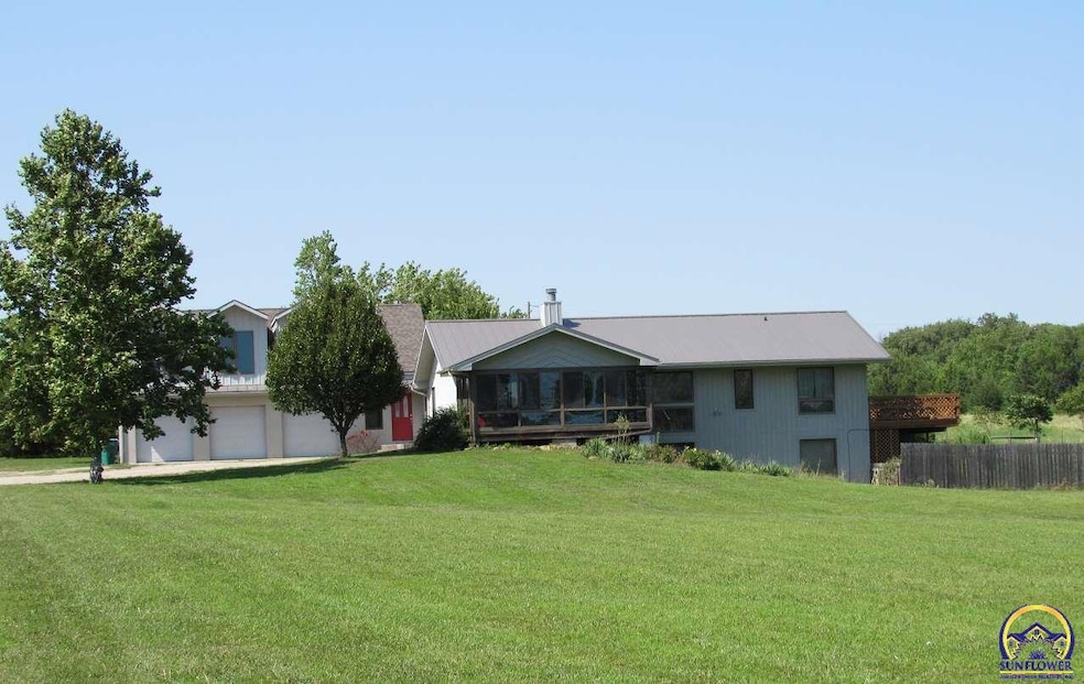 8040 SW 61st St, Topeka, KS 66610 - photo 1