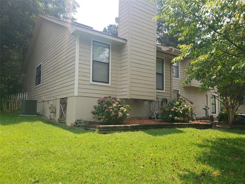 3522 Birchwood Trail, Snellville, GA 30078 - photo 1