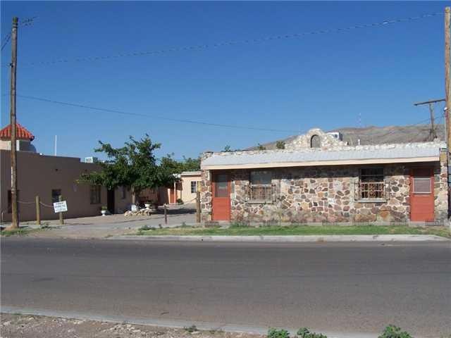 2605 Sparkman St, El Paso, TX 79930 - photo 1
