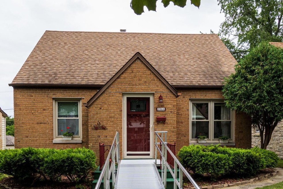 2866-S-47th-0