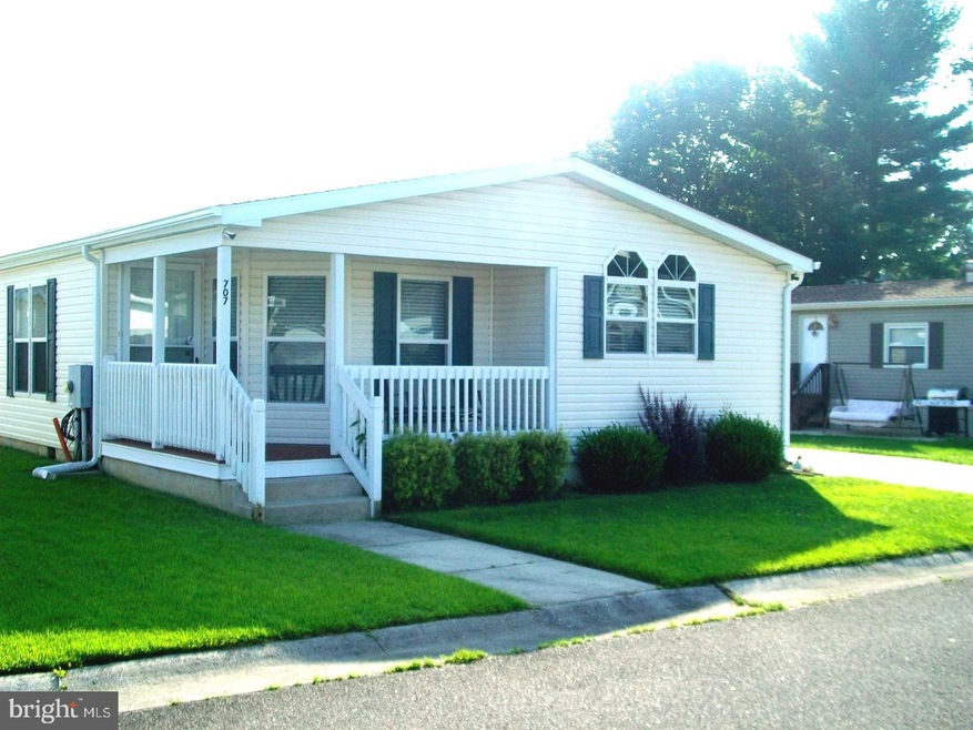 707 Dale Ln, Williamstown, NJ 08094 - photo 1