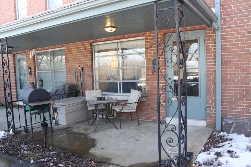 1987 N Star Rd, Columbus, OH 43212 - photo 1