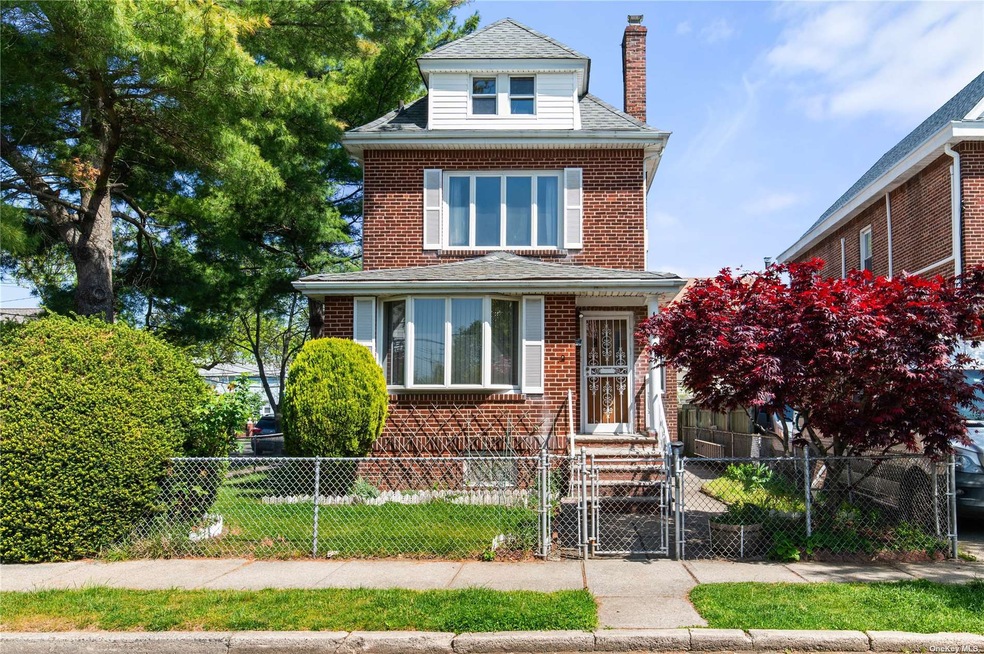 189-01 45th Rd, Flushing, NY 11358 - photo 1