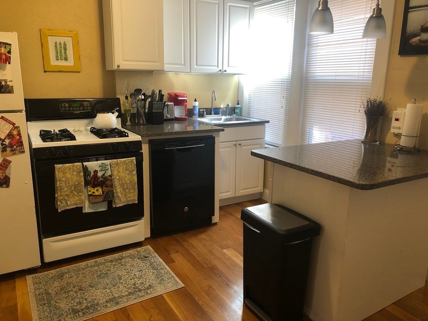 35 Salutation St unit 2, Boston, MA 02109 - photo 1