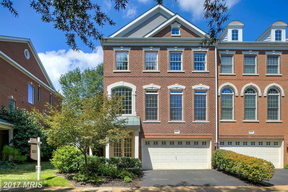 3068 Mckinnon Way, Oakton, VA 22124 - photo 1