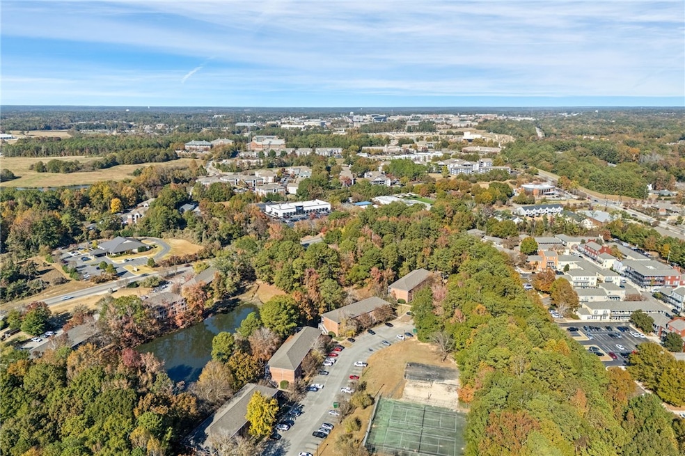 162 E University Dr unit I201, Auburn, AL 36832 - photo 1