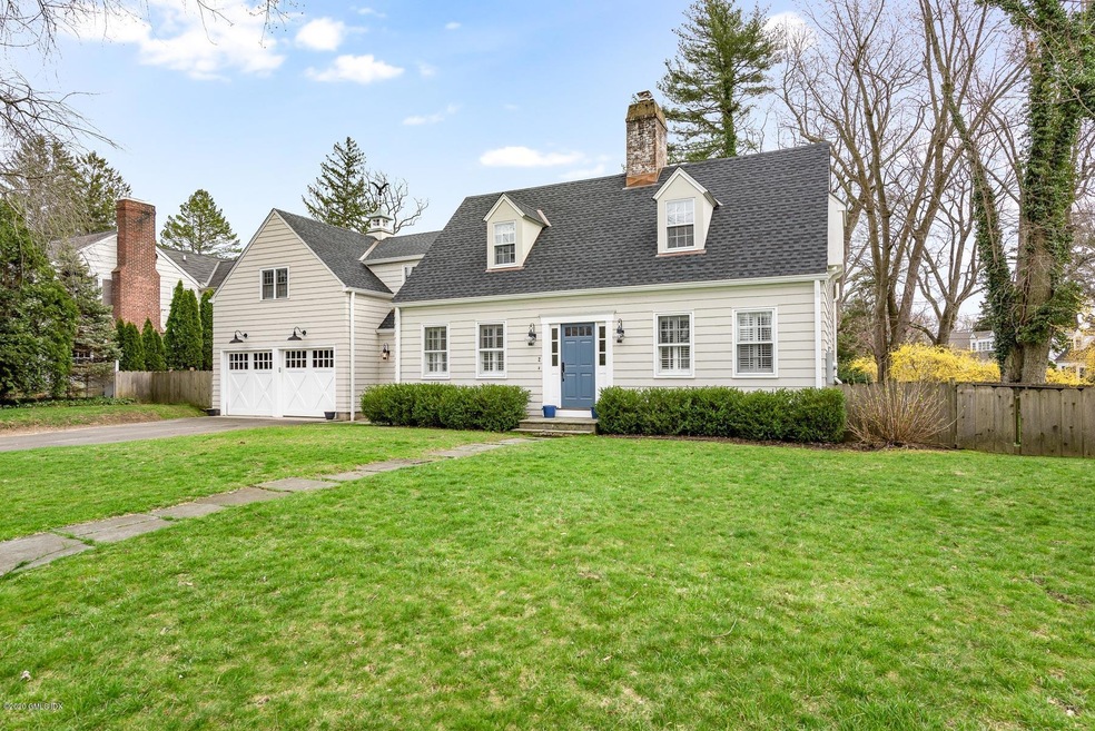 2 Knoll St, Riverside, CT 06878 - photo 1